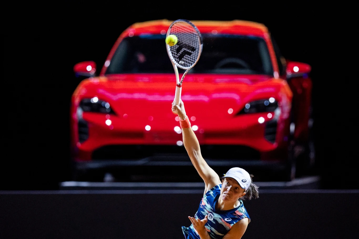 To czerwone porsche Iga Świątek wygrała w 2022 roku