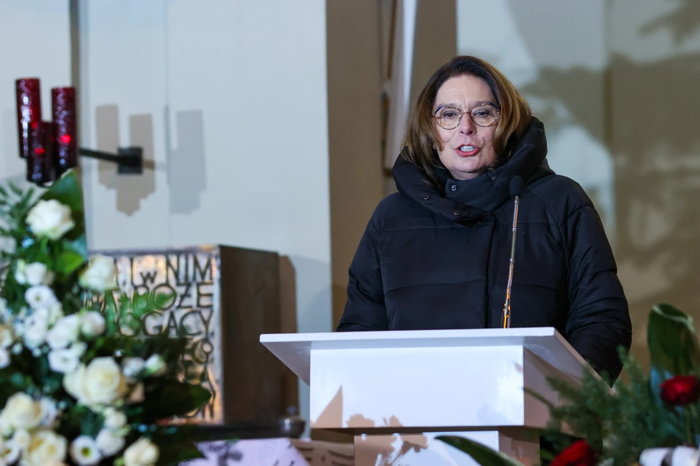 Podczas ceremonii pogrzebowej przemawiała m.in. marszałek Senatu Małgorzata Kidawa-Błońska Podczas ceremonii pogrzebowej przemawiała m.in. marszałek Senatu Małgorzata Kidawa-Błońska