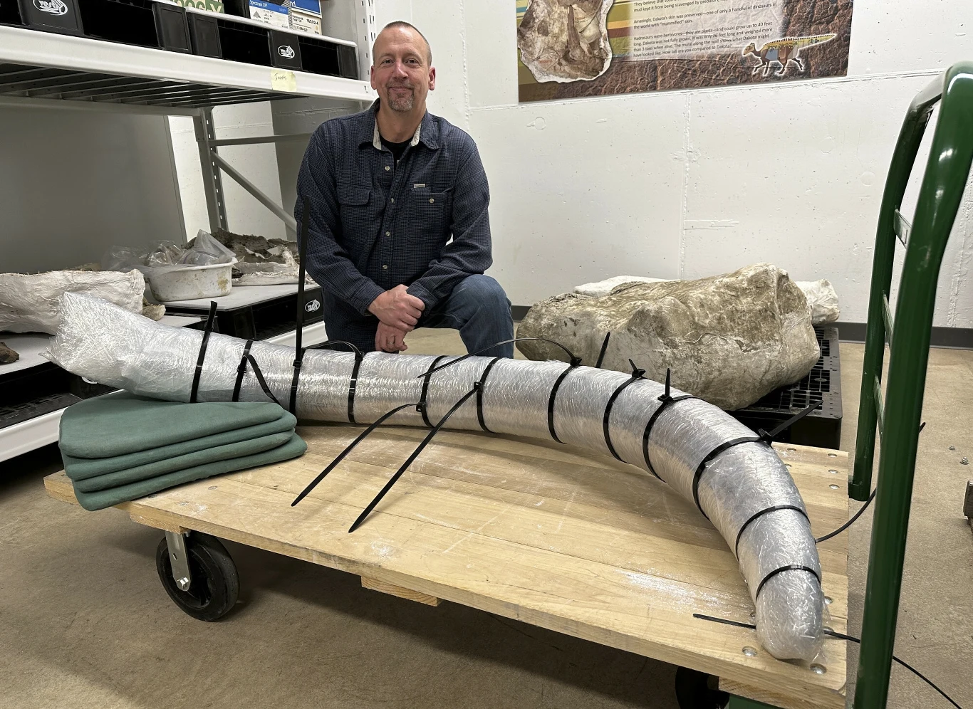 Paleontolog z Dakoty Północnej z kłem 
