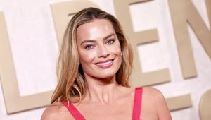 Gala rozdania Złotych Globów 2024. Margot Robbie postawiła na róż i wyglądała zjawiskowo