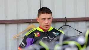 Nigdzie go nie puszczą. Nie będzie miał łatwego życia