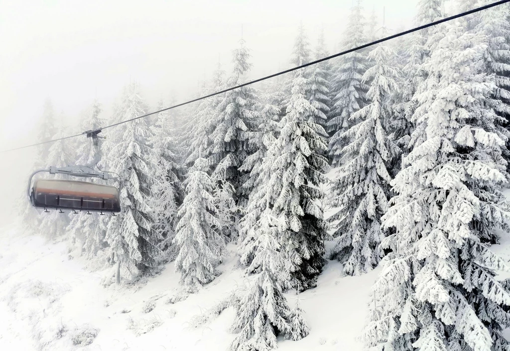 Austria. Gondola narciarska spadła z pasażerami Austria. Gondola narciarska spadła z pasażerami