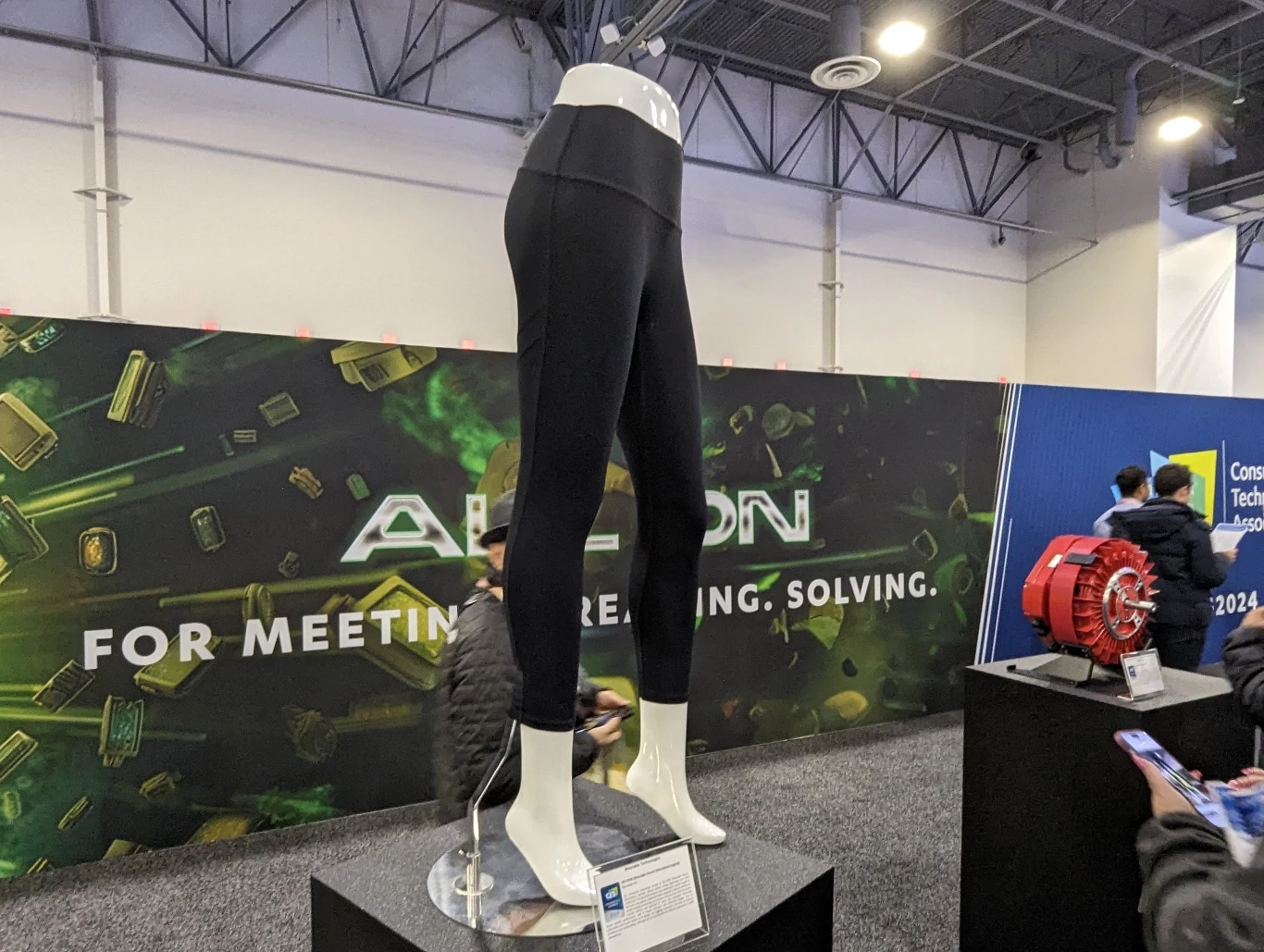 Gadżet do noszenia. To nie takie spodnie.