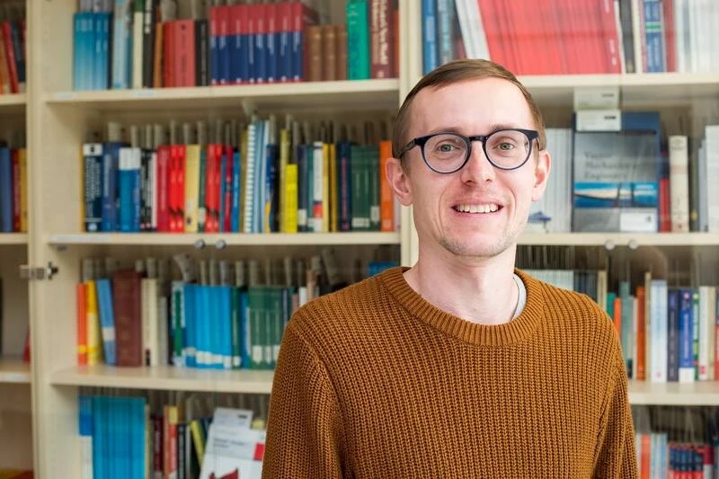 Dr inż. Marcin Chwała z Politechniki Wrocławskiej. Polski wkład w eksplorację jaskiń księżycowych Dr inż. Marcin Chwała z Politechniki Wrocławskiej. Polski wkład w eksplorację jaskiń księżycowych