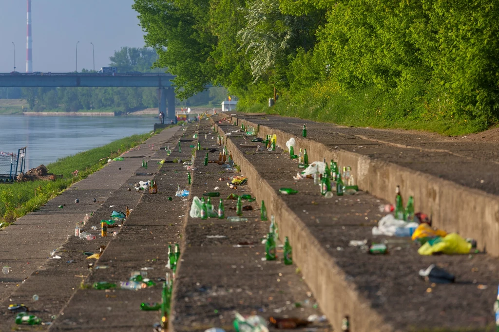 Spożywanie alkoholu przez młodzież jest poważnym problemem