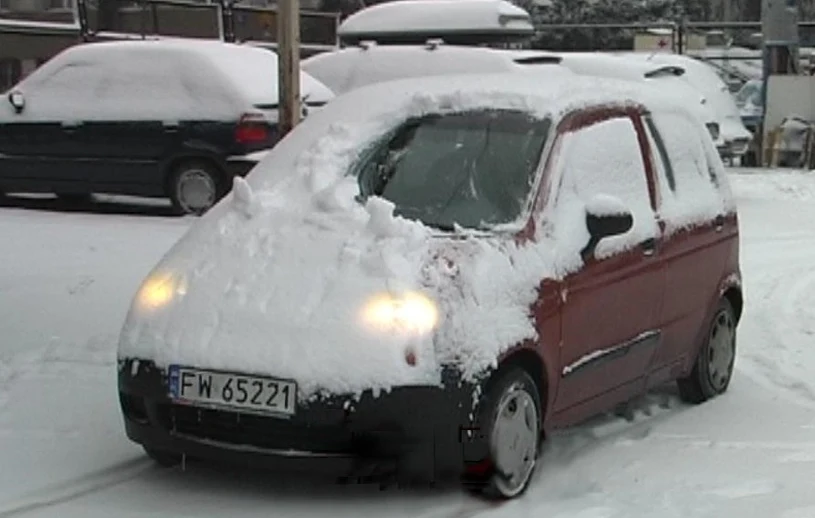 Jazda na czołgistę może jest bardzo niebezpieczna. Jazda na czołgistę może jest bardzo niebezpieczna.