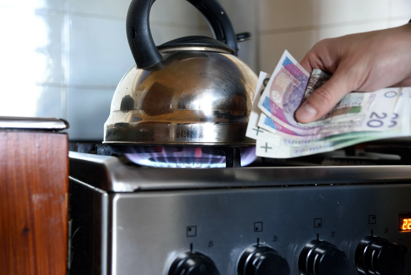 Nowa taryfa dla PGNiG zatwierdzona. Tak zmienią się nasze rachunki za gaz Nowa taryfa dla PGNiG zatwierdzona. Tak zmienią się nasze rachunki za gaz