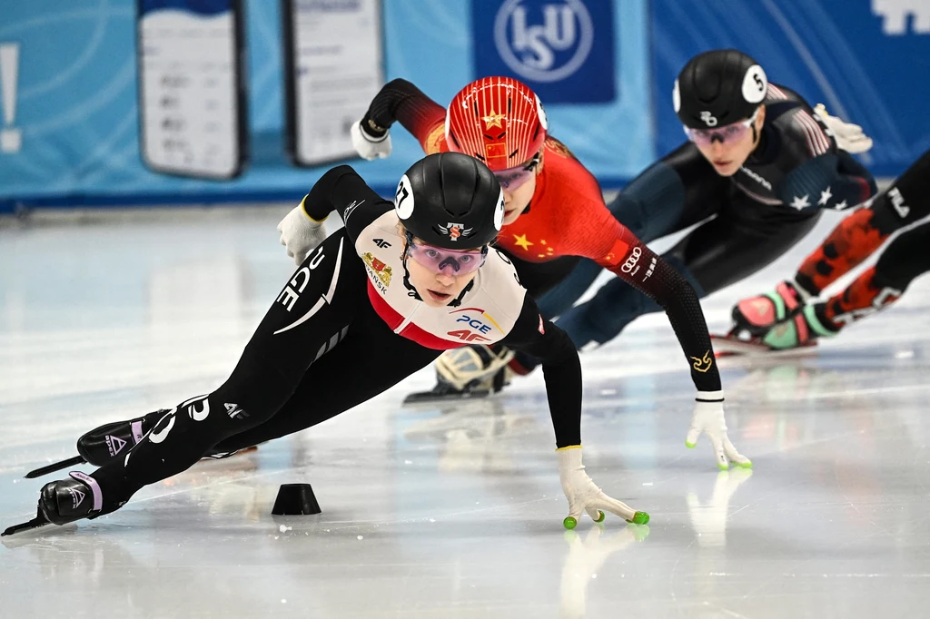 Kamila Stormowska w trakcie zawodów Pucharu Świata w short tracku Kamila Stormowska w trakcie zawodów Pucharu Świata w short tracku