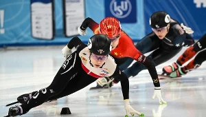 Kamila Stormowska w trakcie zawodów Pucharu Świata w short tracku