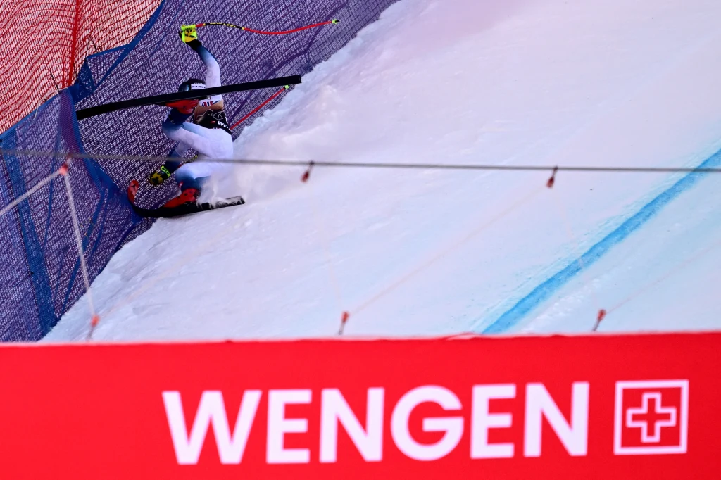 Aleksander Aamodt Kilde zaliczył poważny upadek na trasie PŚ Aleksander Aamodt Kilde zaliczył poważny upadek na trasie PŚ