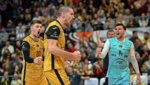 Triumfator Ligi Mistrzów pokonany. Rozbity serwisem i zablokowany