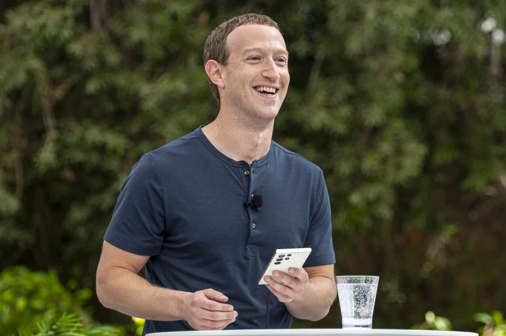 Mark Zuckerberg hoduje krowy w kompleksie na Hawajach. Jego pomysł został skrytykowany przez ekologów