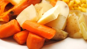 Warzywa surowe mają niski indeks glikemiczny, a gotowane - wysoki