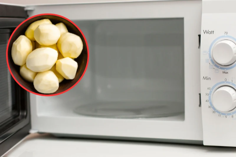Pomysł na ugotowanie ziemniaków w mikrofalówce wcale nie jest głupi. Ten trik przyda ci się, gdy nie masz wiele czasu na przygotowanie obiadu Pomysł na ugotowanie ziemniaków w mikrofalówce wcale nie jest głupi. Ten trik przyda ci się, gdy nie masz wiele czasu na przygotowanie obiadu