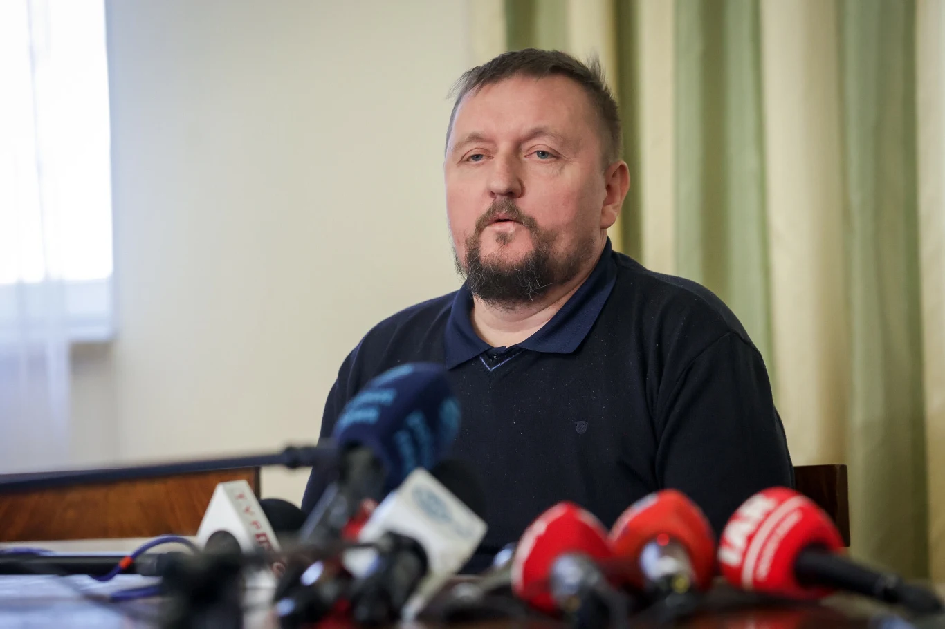 Tomasz Lepper, syn Andrzeja Leppera, otwarcie krytykuje obecne władze Samoobrony RP. "To, co mówi jej szef, jest chore" Tomasz Lepper, syn Andrzeja Leppera, otwarcie krytykuje obecne władze Samoobrony RP. "To, co mówi jej szef, jest chore"