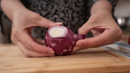 Jak pozbyć się zapachu cebuli?