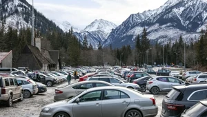 Darmowy parking pod Morskim Okiem. Trzeba spełnić jeden warunek