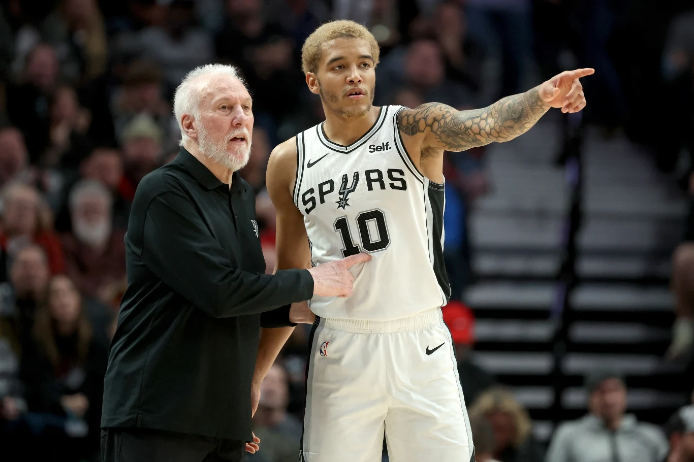 Gregg Popovich i Jeremy Sochan Gregg Popovich i Jeremy Sochan