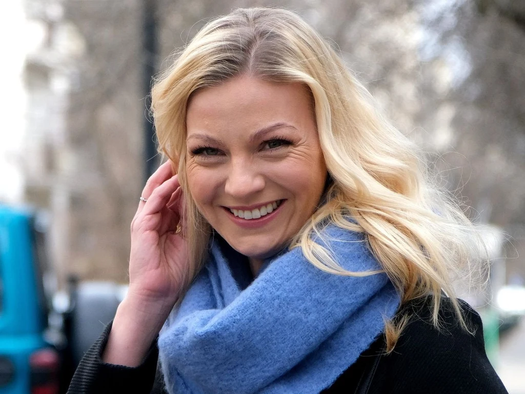 Katarzyna Kołeczek nie zachwyciła ślubną stylizacją na planie "M jak miłość"