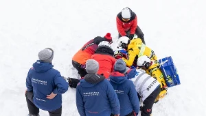 Służby medyczne miały pełne ręce roboty podczas jednego z treningów przed Pucharem Świata w Kitzbuehel