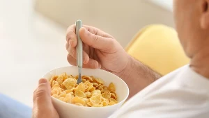 Fruktoza często występuje w postaci syropu glukozowo-fruktozowego. Znaleźć ją można m.in. w słodyczach, gazowanych napojach czy płatkach śniadaniowych