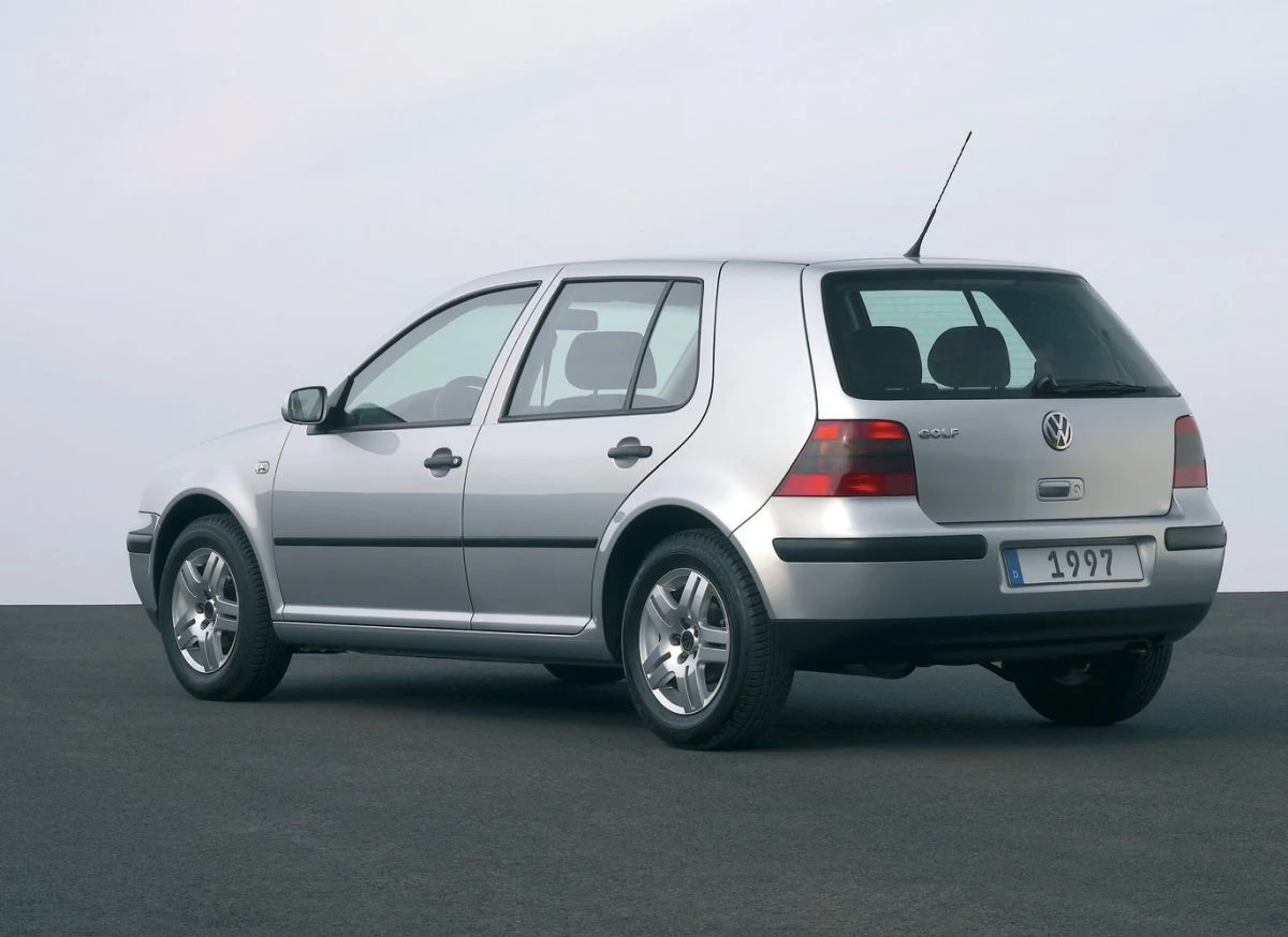 Volkswagen Golf - 12 327 wyrejestrowanych z powodu złomowania
