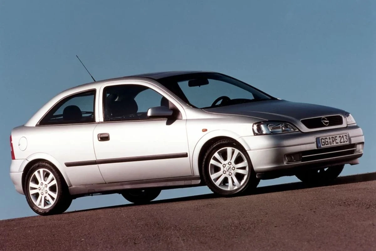 Opel Astra - 12 091 wyrejestrowanych z powodu złomowania