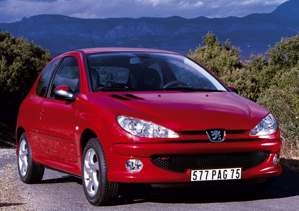 Peugeot 206 - 5 593 wyrejestrowanych z powodu złomowania