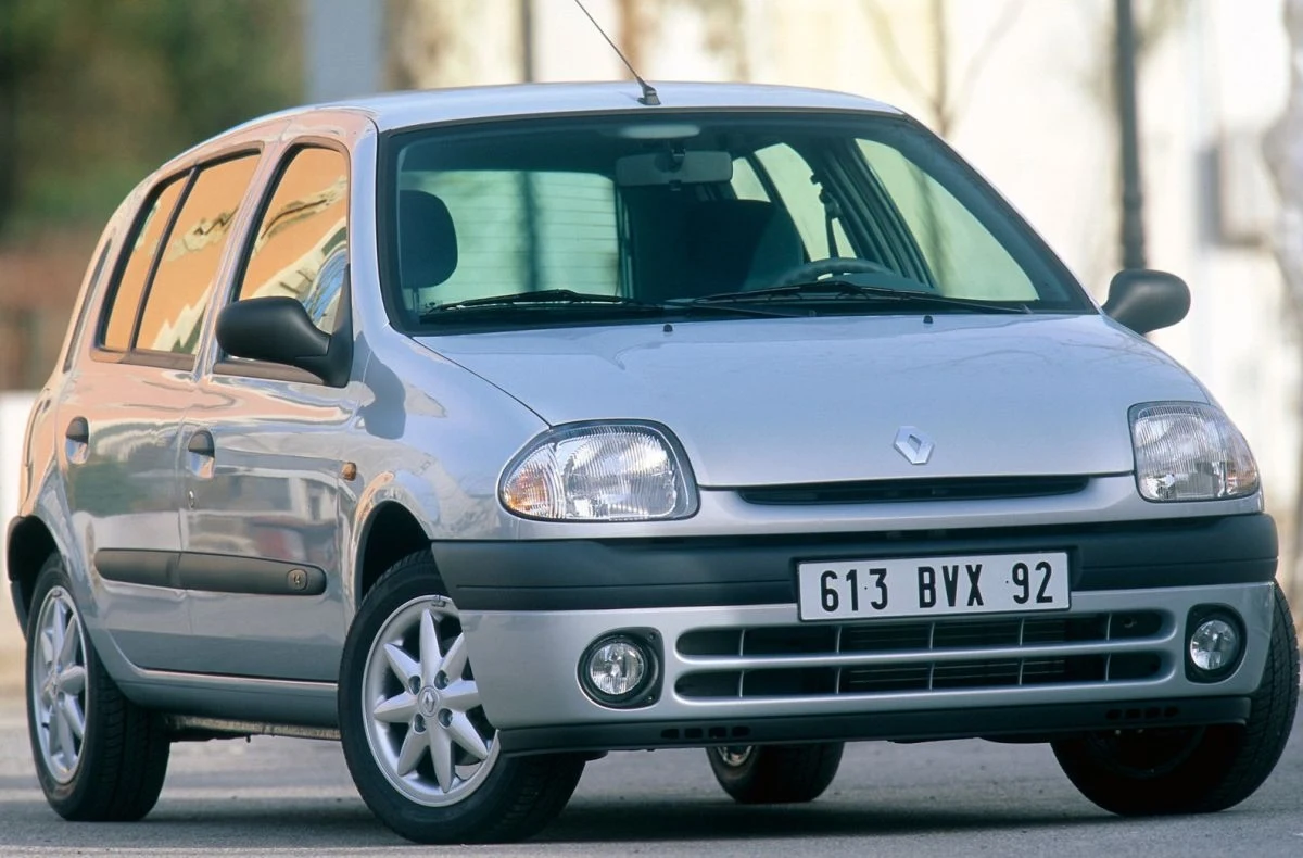 Renault Clio - 7 771 wyrejestrowanych z powodu złomowania