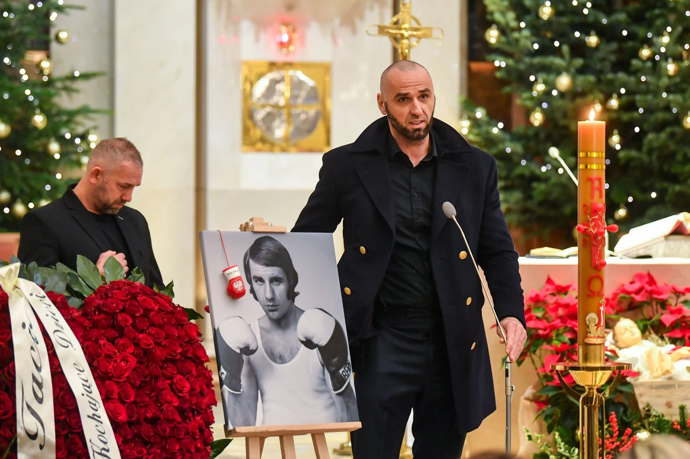 Robert Gortat (z lewej) i Marcin Gortat podczas pogrzebu swojego ojca - legendy boksu Janusza Gortata