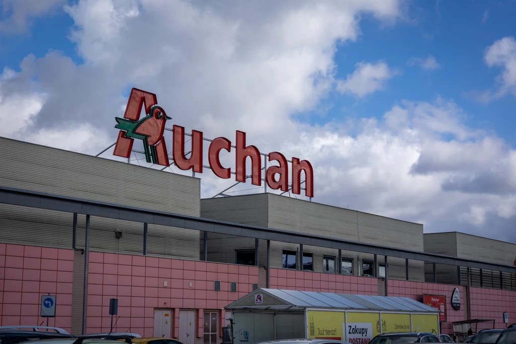 Firma Auchan wydała komunikaty o wycofanych ze sprzedaży produktach