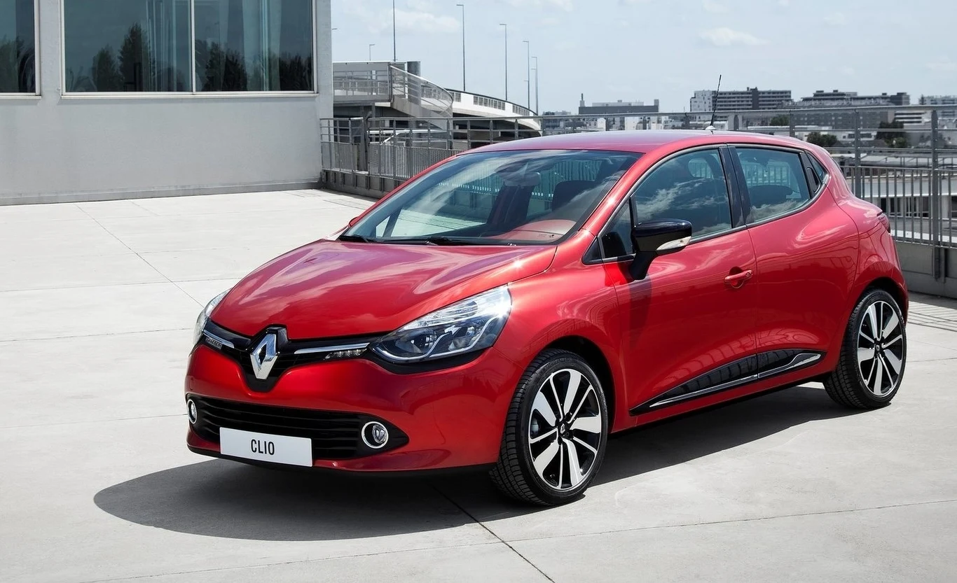Minister infrastruktury porusza się Renault Clio czwartej generacji. /zdjęcie ilustracyjne/ Minister infrastruktury porusza się Renault Clio czwartej generacji. /zdjęcie ilustracyjne/