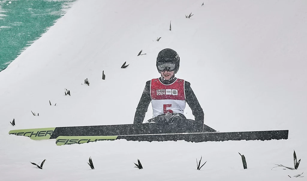 Łukasz Łukaszczyk upadł w serii finałowej konkursu skoków w młodzieżowych zimowych igrzyskach olimpijskich w Pjongczangu Łukasz Łukaszczyk upadł w serii finałowej konkursu skoków w młodzieżowych zimowych igrzyskach olimpijskich w Pjongczangu