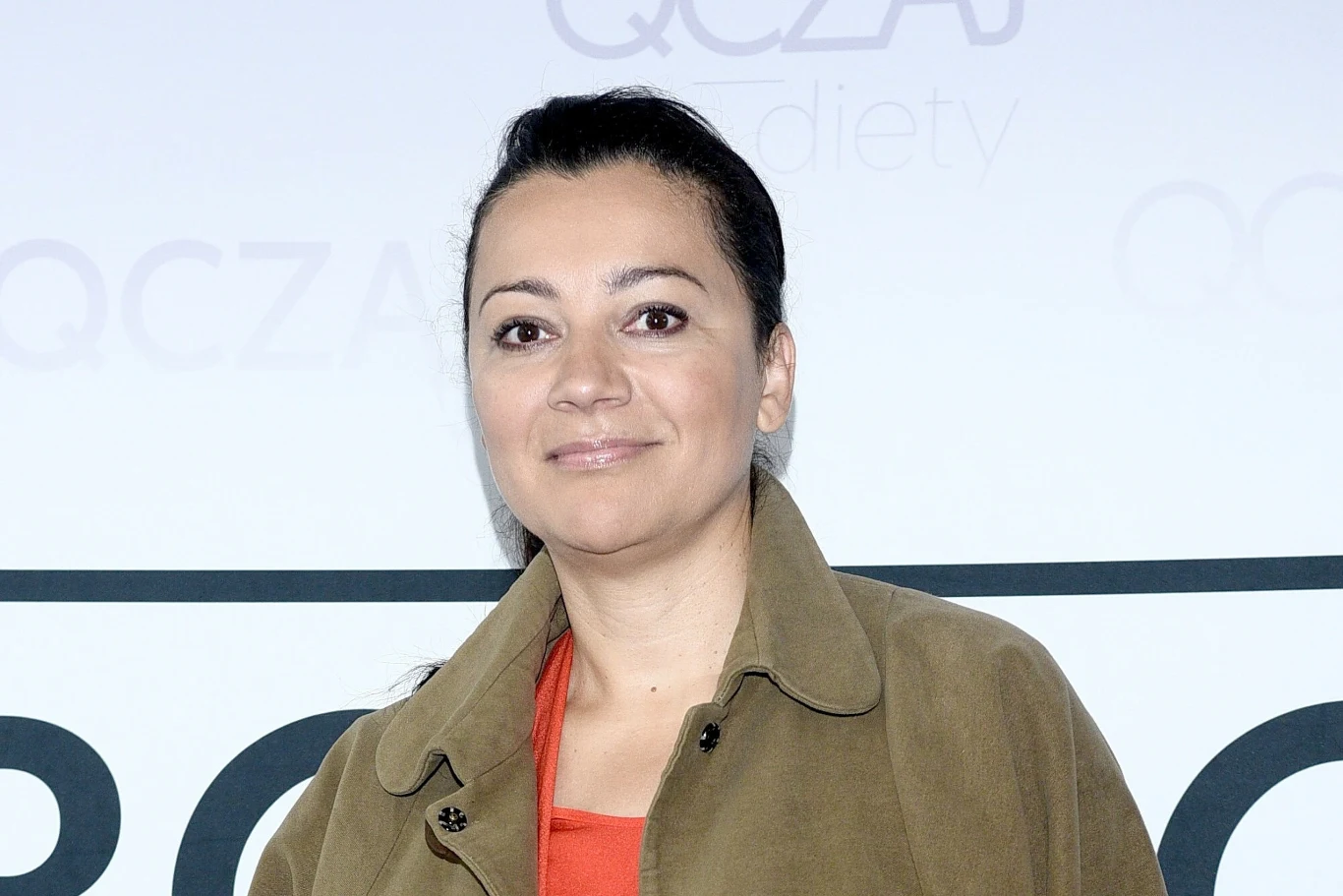 Klaudia Carlos Klaudia Carlos