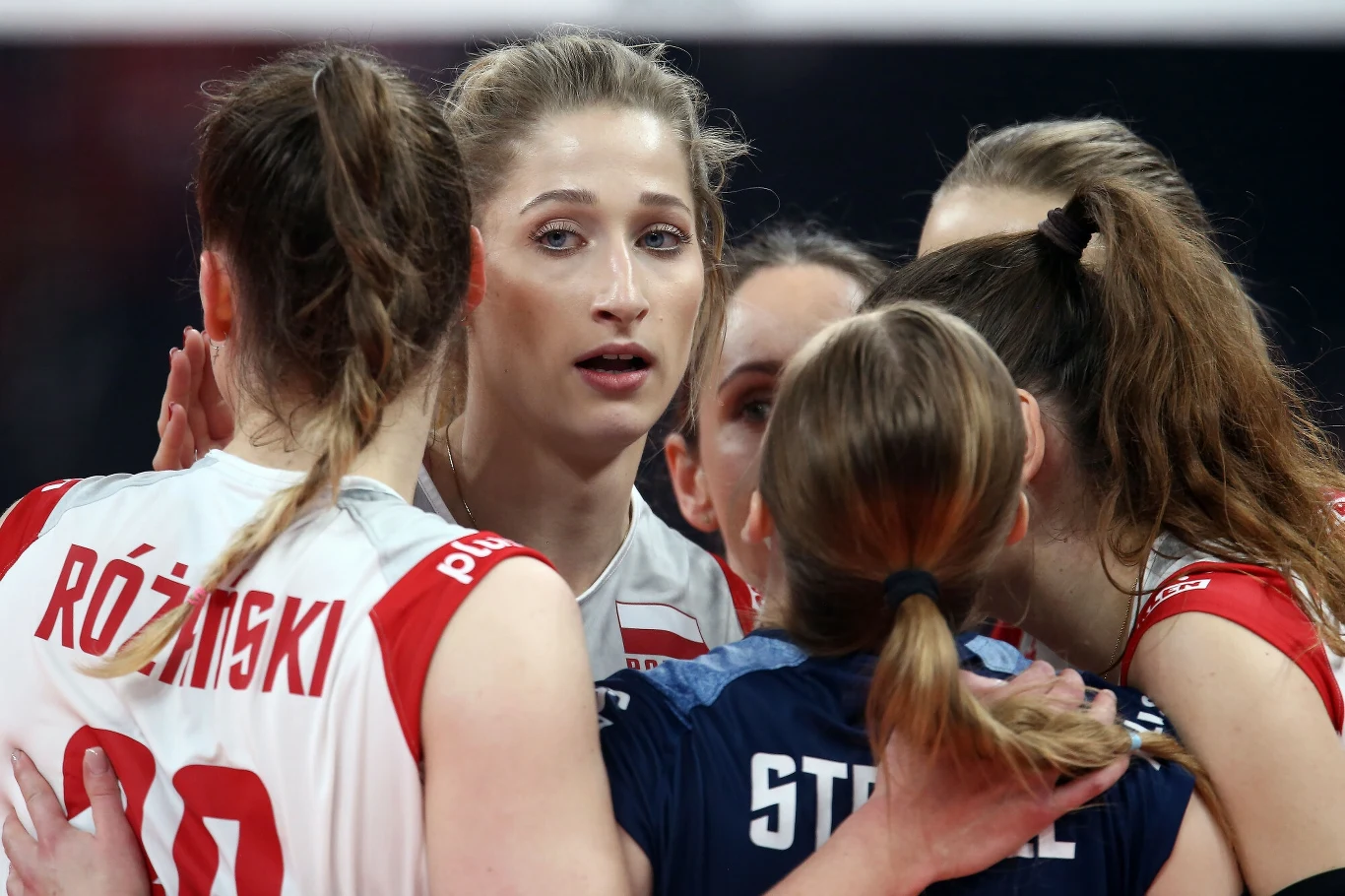 Klaudia Alagierska (w środku)