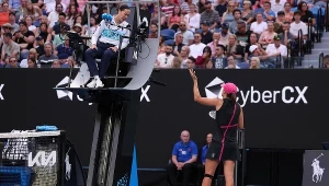 Iga Świątek podczas meczu z Lidią Noskovą - 20.01.2024 r.