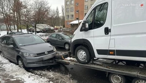 Nietypowe zderzenie. Przyczepa ruszyła "w swoją drogę", daleko nie dojechała