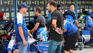 Podadzą kroplówkę upadającym klubom. Miliony w pakiecie z kuratorem