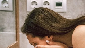 Najpierw myjesz zęby czy twarz? Możesz się zdziwić, ale to ma znaczenie