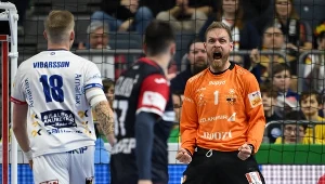 38-letni bramkarz Islandii Björgvin Páll Gústavsson wszedł na boisko, gdy Islandia miała spore problemy. I poprowadził ją do zwycięstwa