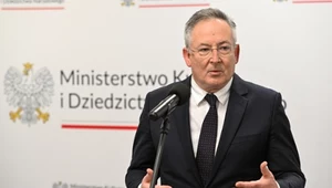 Zmiany w TVP i PR. Minister kultury Bartłomiej Sienkiewicz wygłosił oświadczenie po decyzji sądu rejestrowego 	