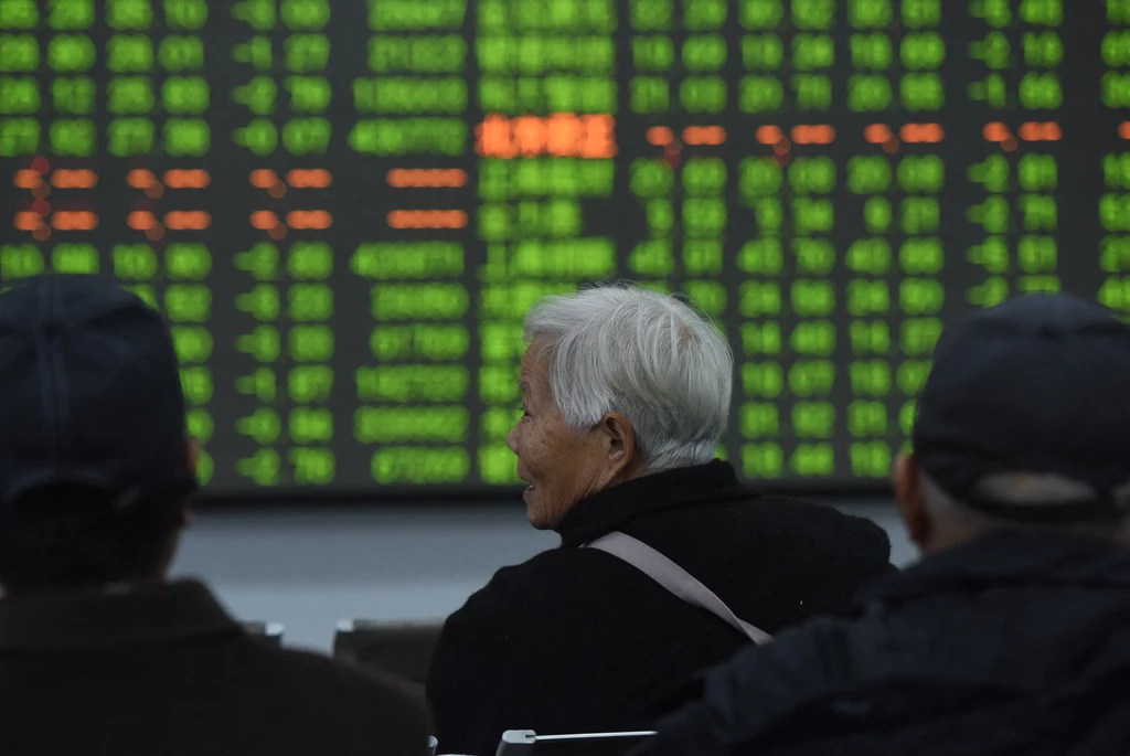 Chiński rząd planuje pakiet pomocowy dla giełdy o wartości kilkuset miliardów dolarów - podaje Bloomberg