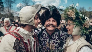 Bartłomiej Topa w scenie z "1670"