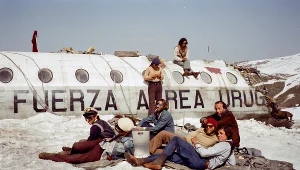 Po katastrofie lotu Fuerza Aérea Uruguaya 571 ocaleli m.in. Nando Parrado, Roberto Canessa i Sergio Catalán