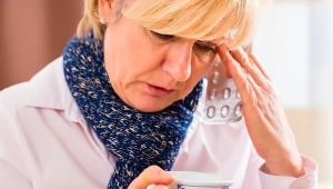 Ból gardła często dokucza nam zimą. Wyjaśniamy, jak odróżnić ból bakteryjny od wirusowego