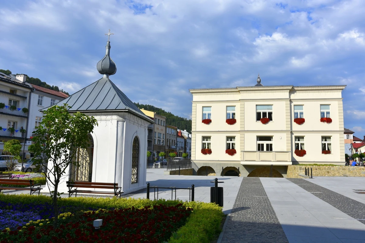 Muszyński rynek zachwyca zarówno latem, jak i zimą