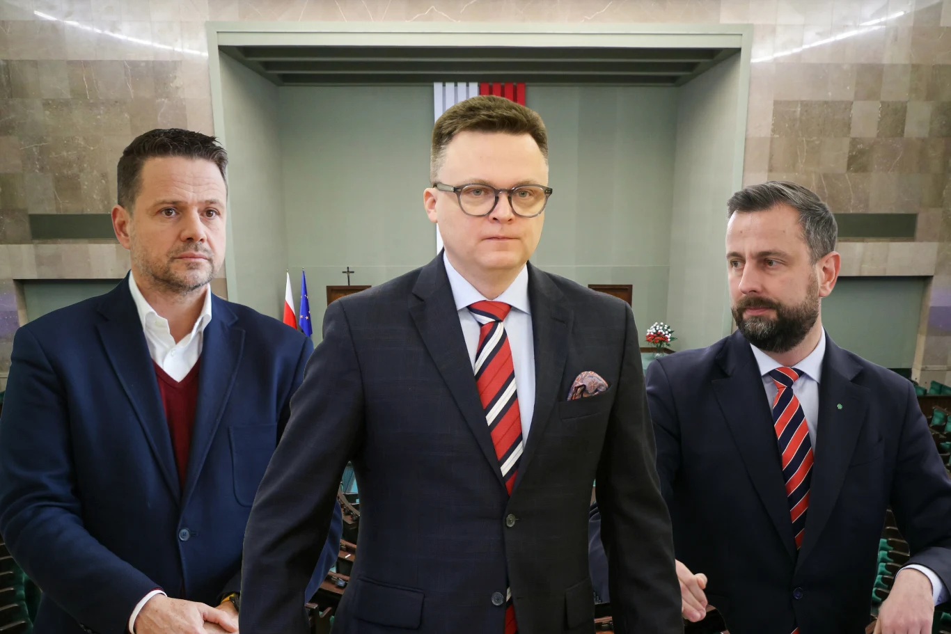 Sondaż. Polacy wskazali, któremu z polityków ufają najbardziej Sondaż. Polacy wskazali, któremu z polityków ufają najbardziej