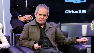 Tom Hollander
