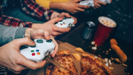 Delektuj się smakiem pizzy i zgarnij zniżkę na najnowsze gry.