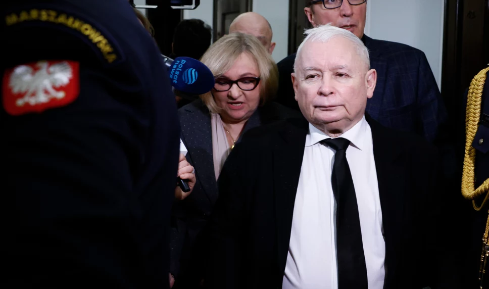 Lekarze reagują na słowa Jarosława Kaczyńskiego. Domagają się kary Lekarze reagują na słowa Jarosława Kaczyńskiego. Domagają się kary